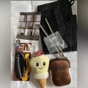 As Seen On TV Queenii Magic Gate
with Leash & Toys